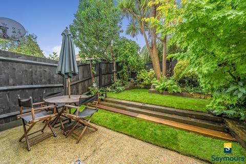 7 Barnwood Road, Guildford, GU2 8JB