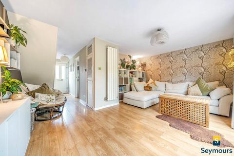 7 Barnwood Road, Guildford, GU2 8JB