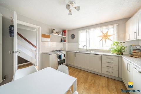 7 Barnwood Road, Guildford, GU2 8JB