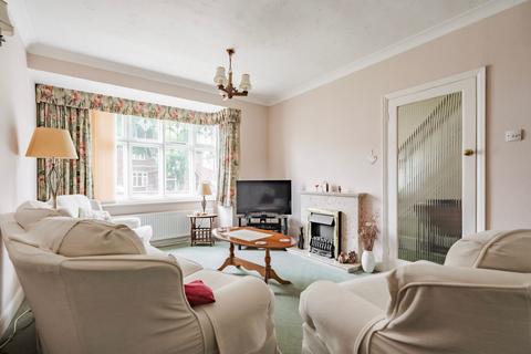 28 Beechwood Drive, Norwich, NR7 0LP