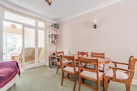 28 Beechwood Drive, Norwich, NR7 0LP