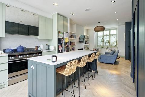 5 bedroom detached house to rent, Sulivan Road, London, SW6