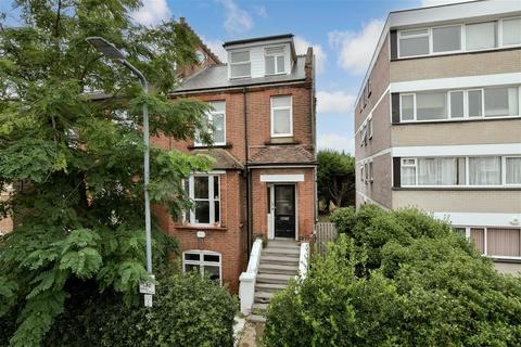 1 bedroom apartment for sale, Cambridge Road, Wanstead