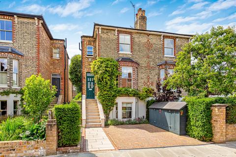 4 bedroom semi-detached house for sale, Townshend Road, Richmond, TW9