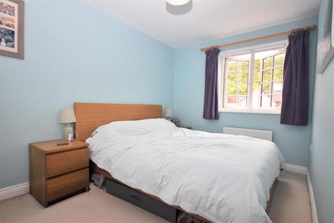 2 bedroom flat for sale, Uxbridge Road, Wendover HP22