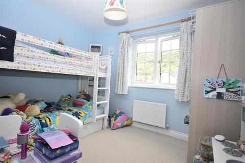 2 bedroom flat for sale, Uxbridge Road, Wendover HP22