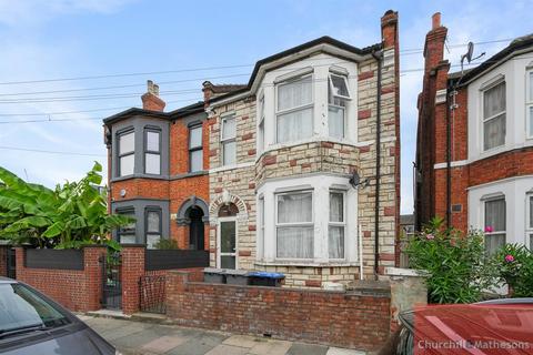 5 bedroom house for sale, Wendover Road, London