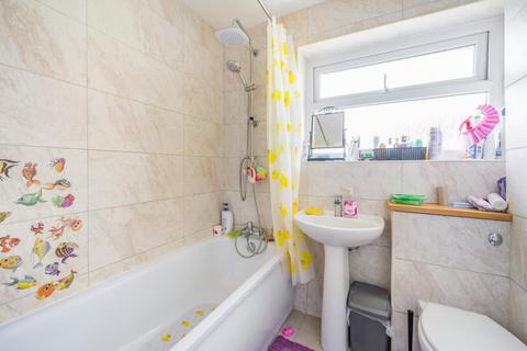 3 bedroom end of terrace house for sale, Slough,  Berkshire,  SL2