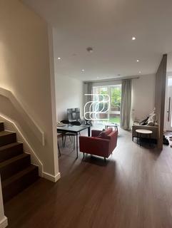 2 bedroom flat to rent, Sovereign court, London, W6