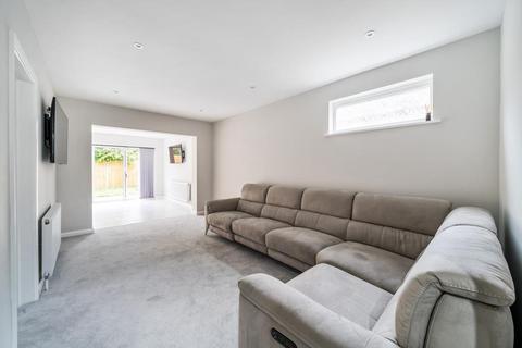 6 Approach Road, Ashford, TW15 1NG
