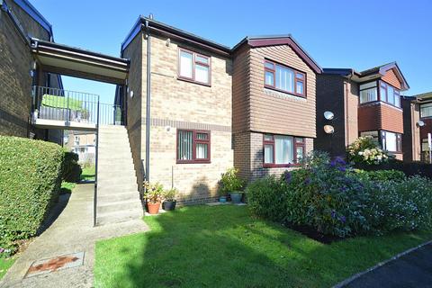 2 bedroom ground floor flat for sale, IDEAL FTB OR RETIREMENT HOME * APSE HEATH