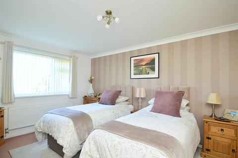 2 bedroom ground floor flat for sale, IDEAL FTB OR RETIREMENT HOME * APSE HEATH