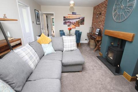 40 Brackendale Drive, Bradford, BD10 0SP