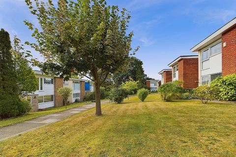 3 bedroom detached house for sale, The South Glade, Bexley DA5