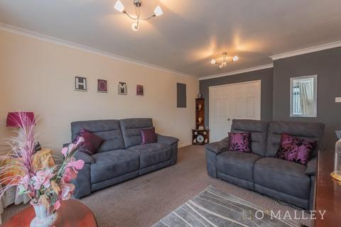 3 bedroom end of terrace house for sale, Branshill Park, Sauchie