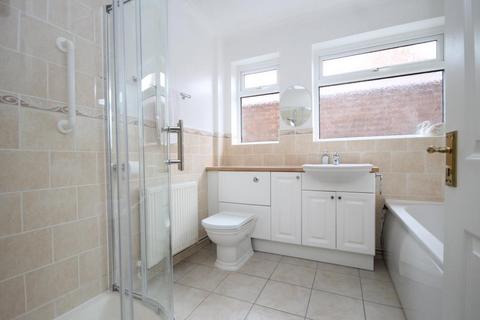 10 Harecroft, Fetcham, Leatherhead, KT22 9NS