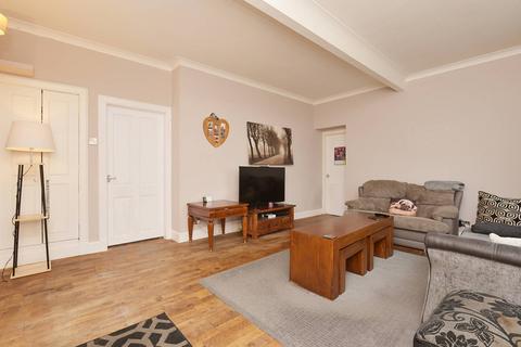 2 bedroom terraced house for sale, 30 Kings Road, Grangemouth, FK3 9AR