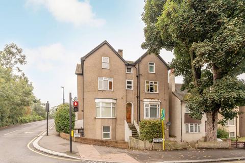 2 bedroom flat for sale, Waddon New Road, Croydon, CR0