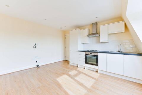 1 bedroom flat to rent, Uxbridge Road, Hatch End, Pinner, HA5