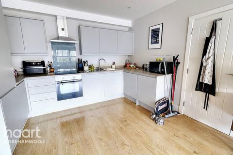 2 bedroom apartment for sale, Shenley Road, Borehamwood