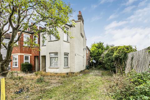 33 Feltham Road, Ashford, TW15 1DQ