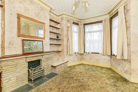 33 Feltham Road, Ashford, TW15 1DQ