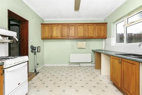 33 Feltham Road, Ashford, TW15 1DQ