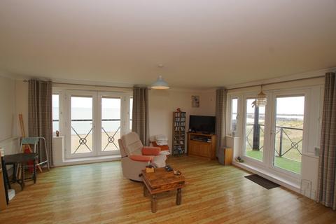 2 bedroom apartment for sale, Macquarie Quay, Eastbourne BN23