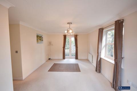 2 bedroom flat for sale, Masters Court,  Academy Fields Road, Heath Park, Romford, RM2