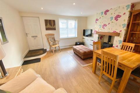 3 bedroom terraced house for sale, Catherine Street, Macclesfield