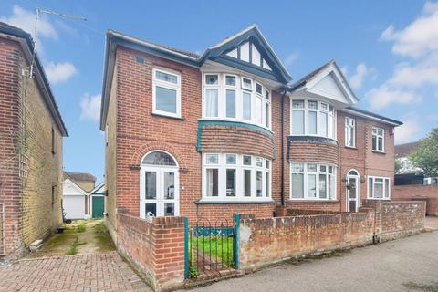 3 bedroom semi-detached house for sale, Cleave Road, Gillingham, ME7