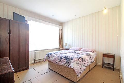 2 bedroom bungalow for sale, Olive Avenue, Leigh-on-Sea, Essex, SS9