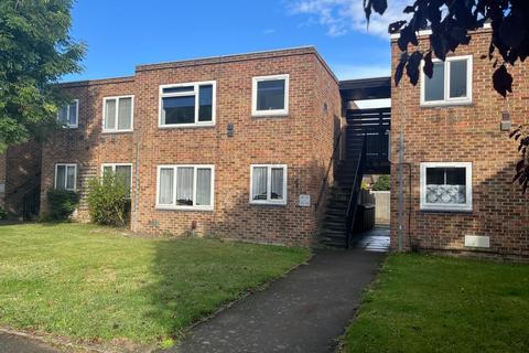 1 bedroom maisonette for sale, Whitley Close, Staines-upon-Thames TW19