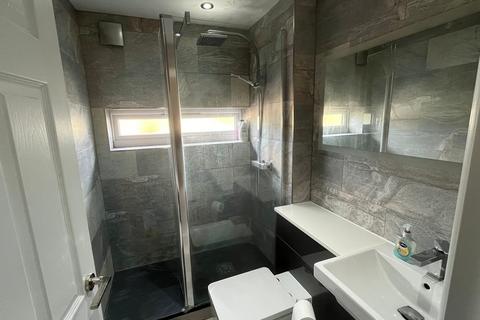 24 Whitley Close, Stanwell, Staines-upon-thames, TW19 7EZ