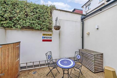 1 bedroom terraced house for sale, Nimrod Road, Furzedown, SW16