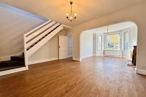 3 bedroom terraced house to rent, Cheveley Road, Newmarket, Suffolk, CB8