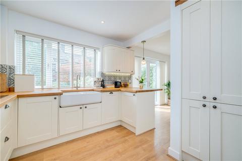 3 bedroom semi-detached house for sale, Gladstone Crescent, Rawdon, Leeds, West Yorkshire, LS19