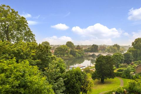 1 bedroom flat for sale, Petersham Road, Richmond, Surrey