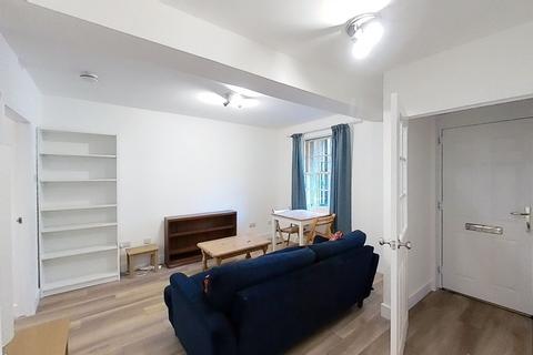 undefined, Websters Land, Edinburgh, EH1