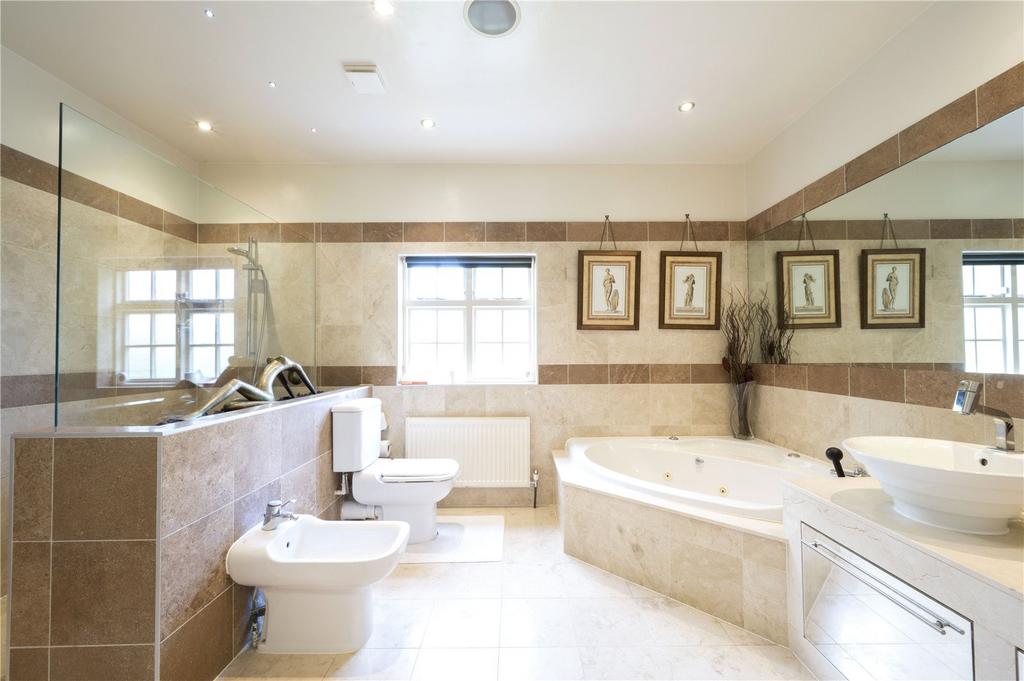 En Suite Bathroom