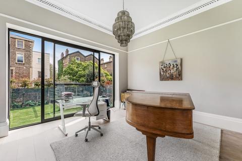 Wethered House, 11 The Avenue, Clifton, Bristol, BS8 3HG