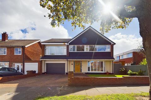 4 bedroom detached house for sale, Woodburn Drive, Whitley Bay