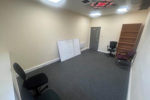 Office to rent, Unit 8a, Regents Walk, GL15 5RF