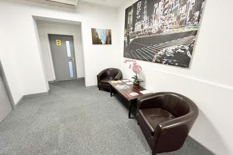 Office to rent, Unit 8a, Regents Walk, GL15 5RF