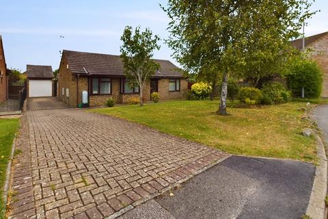 2 bedroom detached bungalow for sale, Heron Close, Towcester, NN12