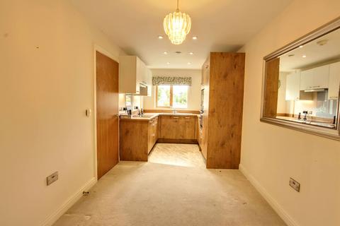 2 bedroom retirement property for sale, Kleinwort Close, Haywards Heath, RH16