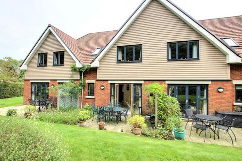 2 bedroom retirement property for sale, Kleinwort Close, Haywards Heath, RH16