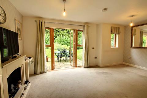 2 bedroom retirement property for sale, Kleinwort Close, Haywards Heath, RH16