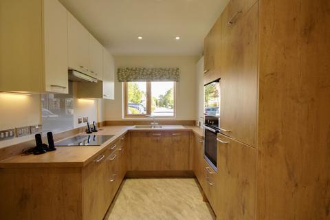 2 bedroom retirement property for sale, Kleinwort Close, Haywards Heath, RH16