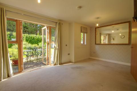 2 bedroom retirement property for sale, Kleinwort Close, Haywards Heath, RH16